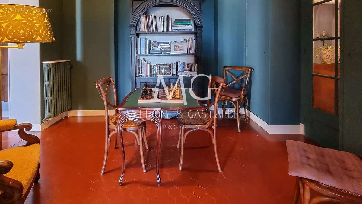Maison à LE CANNET