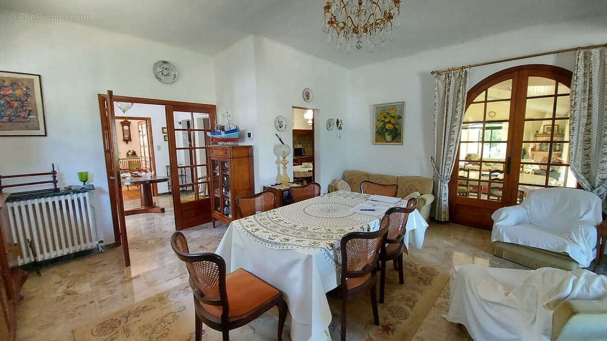 PIBRAC DOMAINE DU BERNET Grande Maison familiale sur 2250 m² de terrain - photo 9