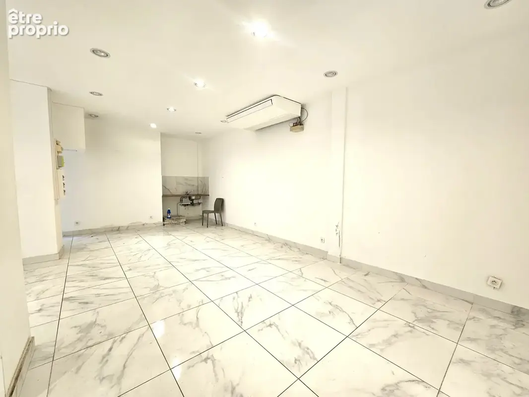 Commerce 76 m² à vendre à Paris-9e (75009) - photo 8