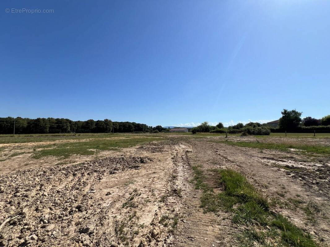 Terrain à VIRIAT