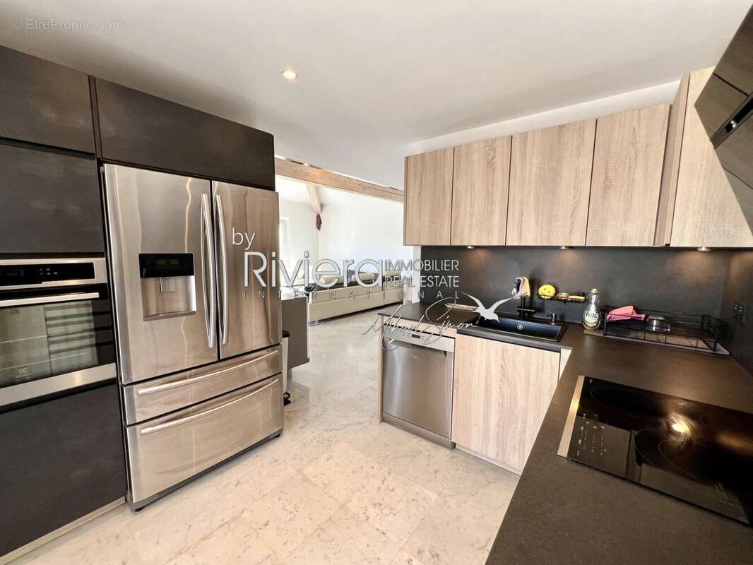 Maison à ROQUEBRUNE-SUR-ARGENS