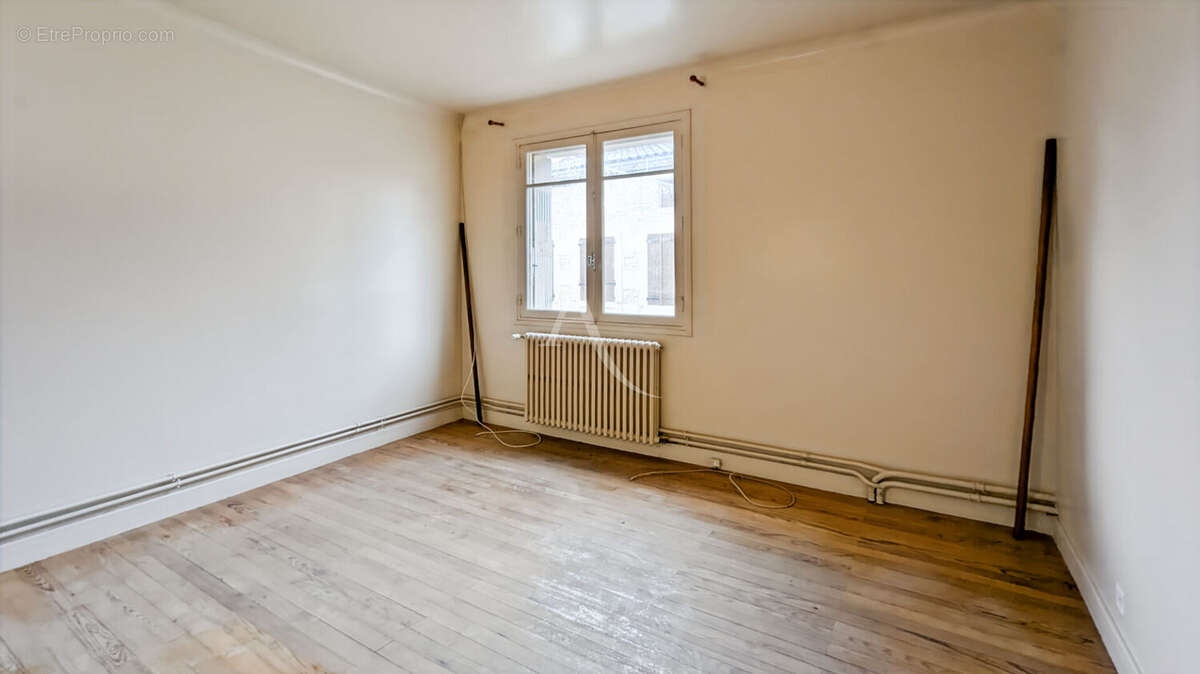 Maison à SAUVETERRE-LA-LEMANCE