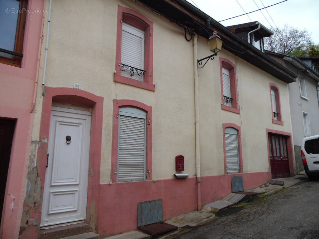 Maison à SENONES