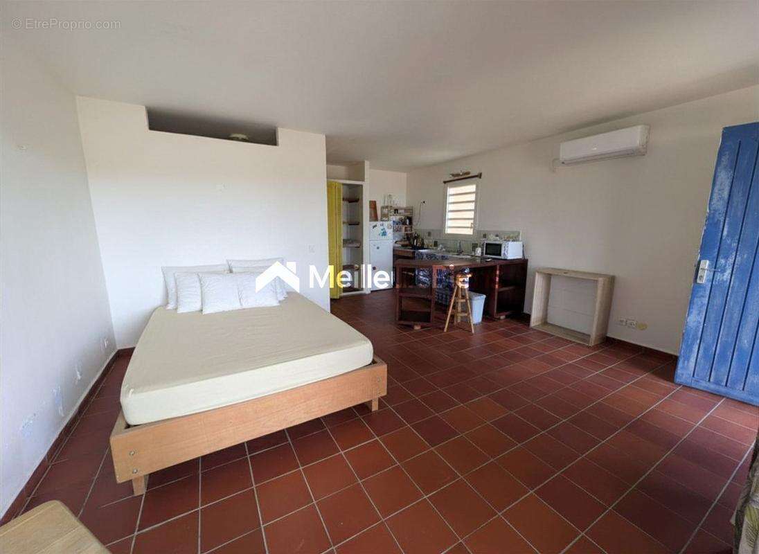 Appartement à LE MOULE