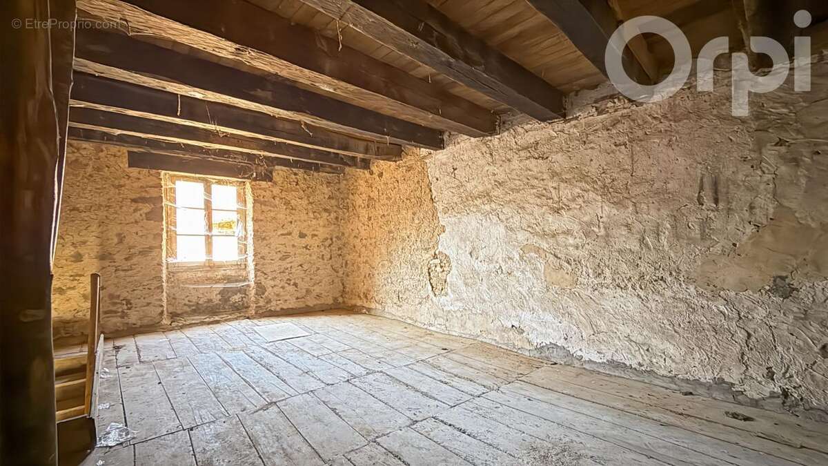  Maison à rénover avec ses 3 granges - photo 17