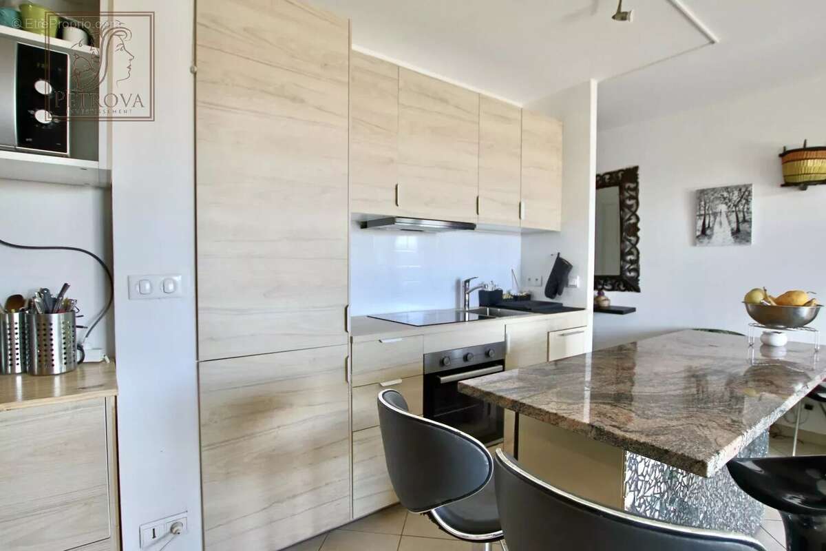 Appartement à LA GAUDE