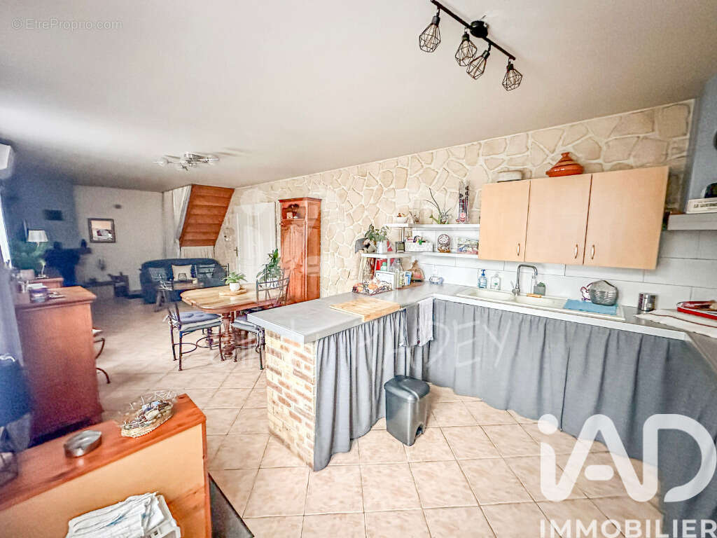 Photo 6 - Maison à LIVRY-GARGAN