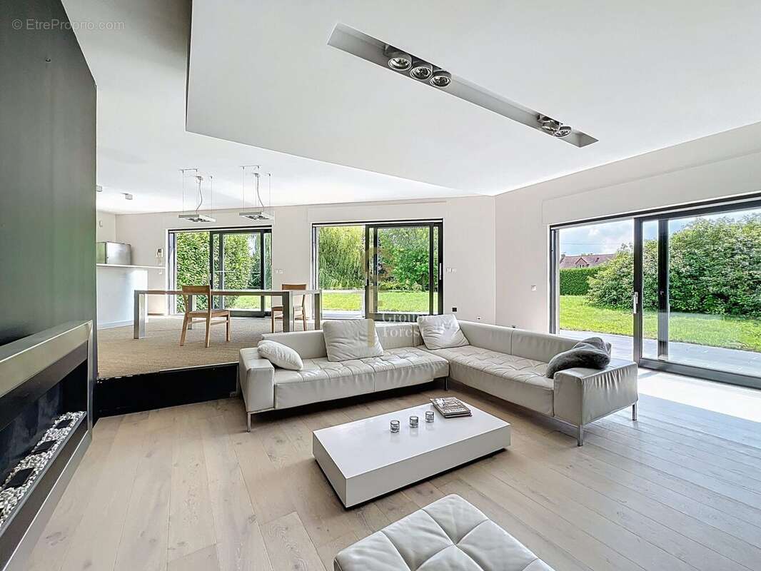 Maison à AIX