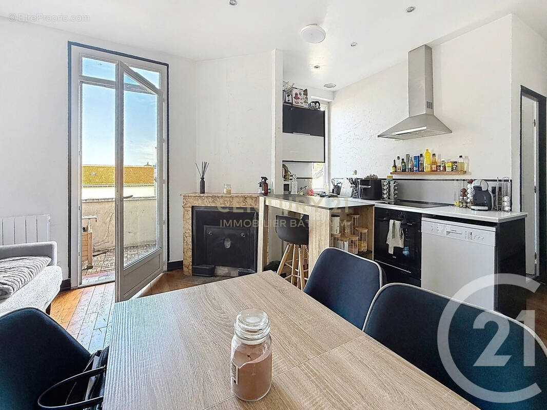 Appartement à BOURGOIN-JALLIEU