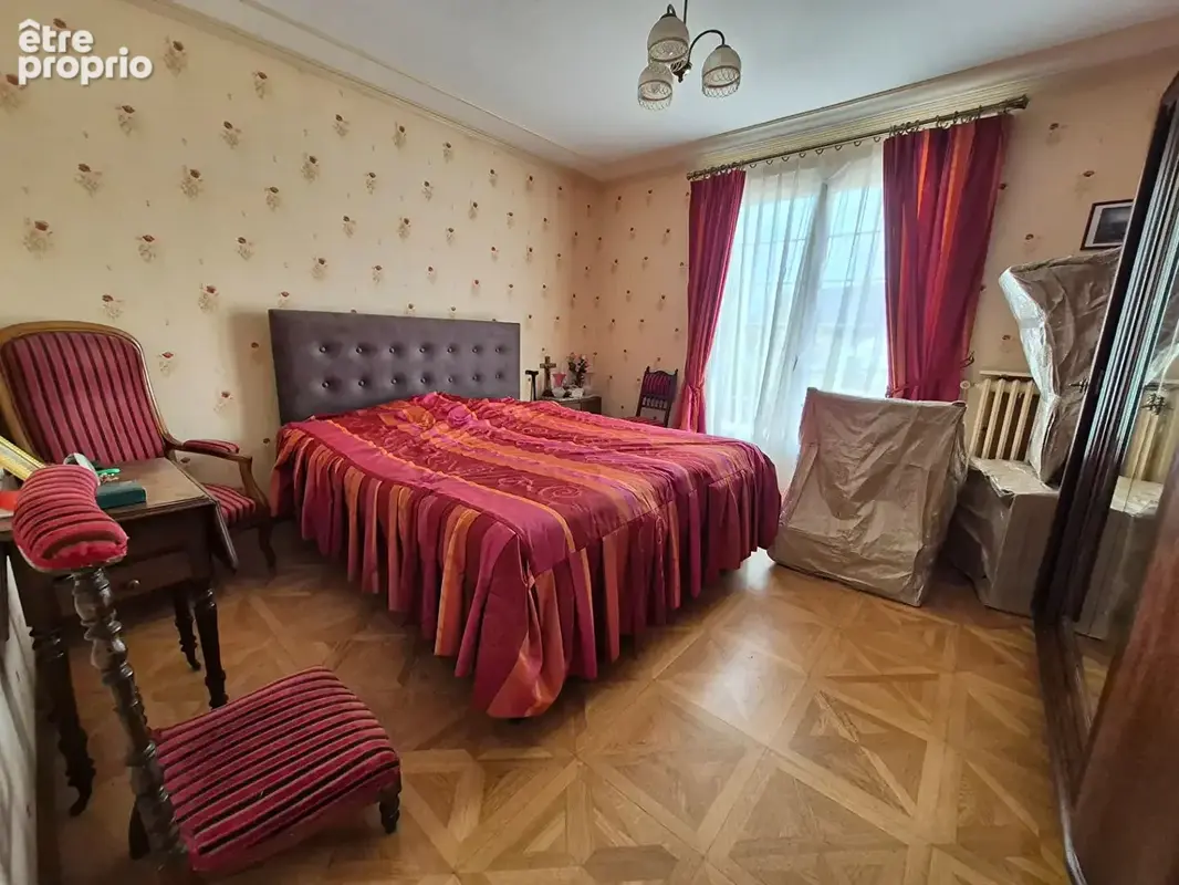 Maison à vendre - ST-ROMAIN- hyper centre - 145 m² hab + véranda 15 m² - 5 chambres dont 3 au RDC - photo 8