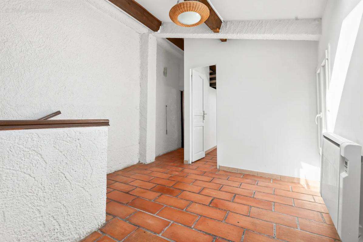 Maison de 4 pièces de 78 m² à La Roque-d'Anthéron - photo 7