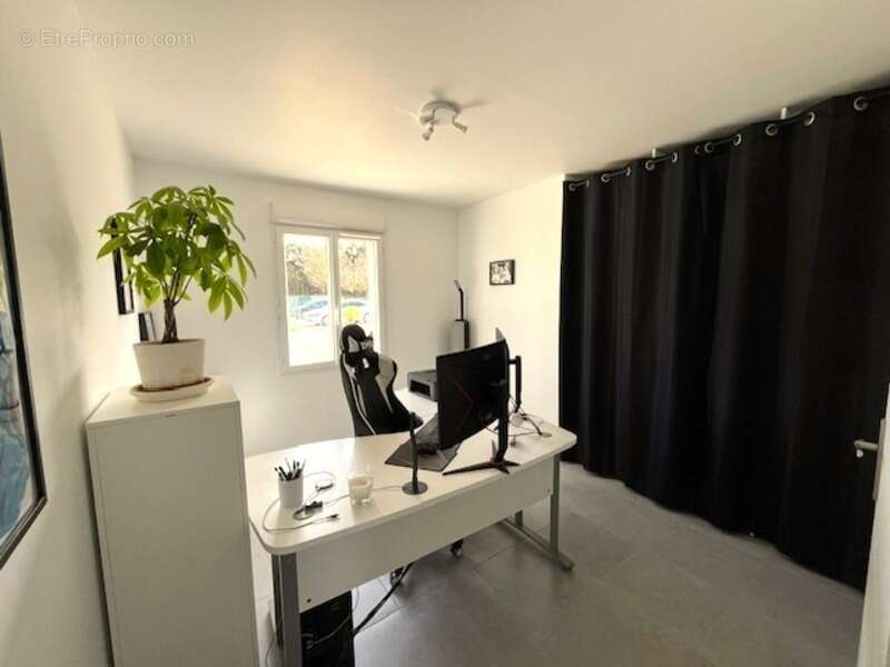 Maison à SAINT-JEAN-D'ANGELY