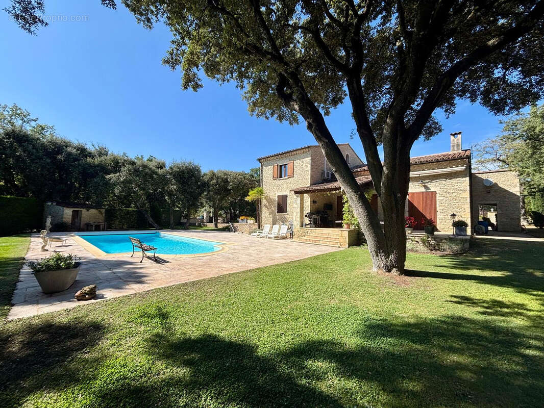 Maison à GRIGNAN