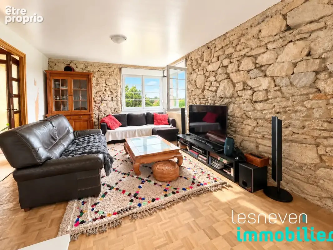 Maison à KERLOUAN