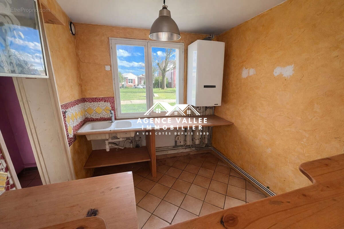 Maison à SAINT-PIERRE-DU-PERRAY