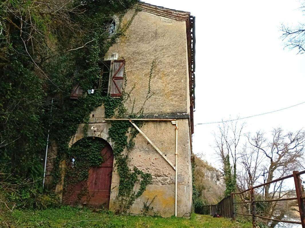 Maison à SAINT-CIRQ-LAPOPIE