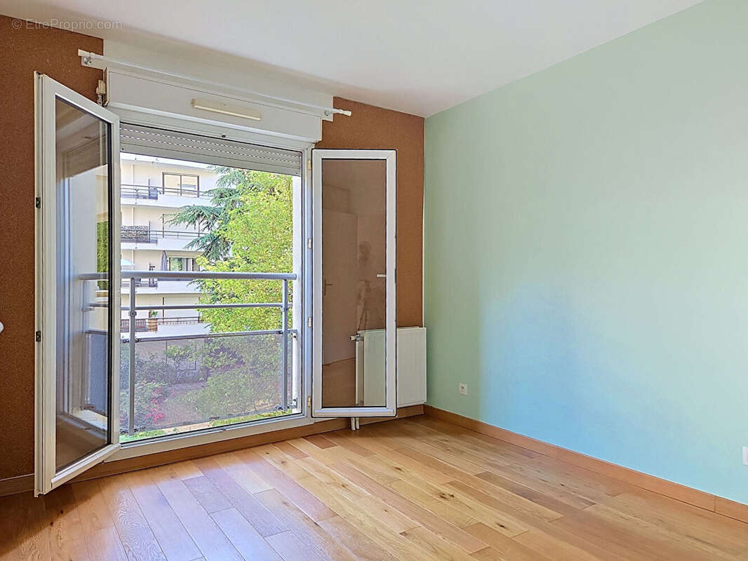 Appartement à CHATILLON