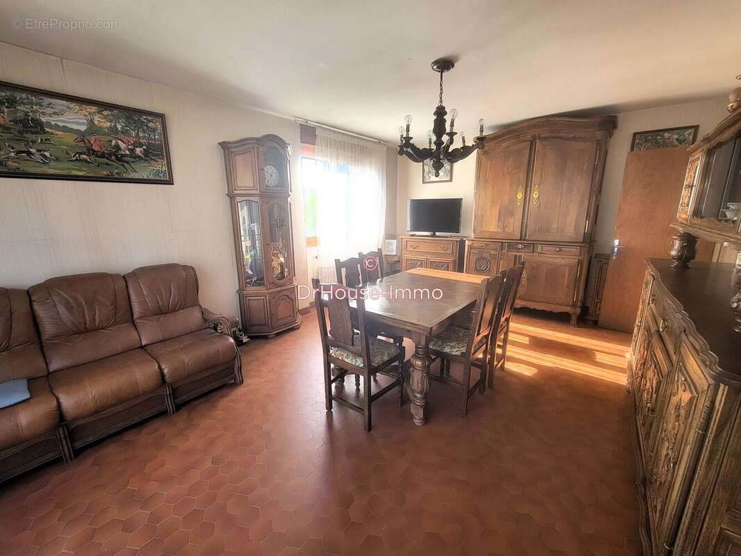 Maison à DOL-DE-BRETAGNE