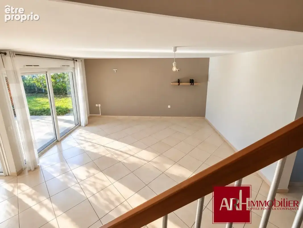 Appartement 4 pièces 106 m² à vendre à Saint-Pierre (97410) - photo 6