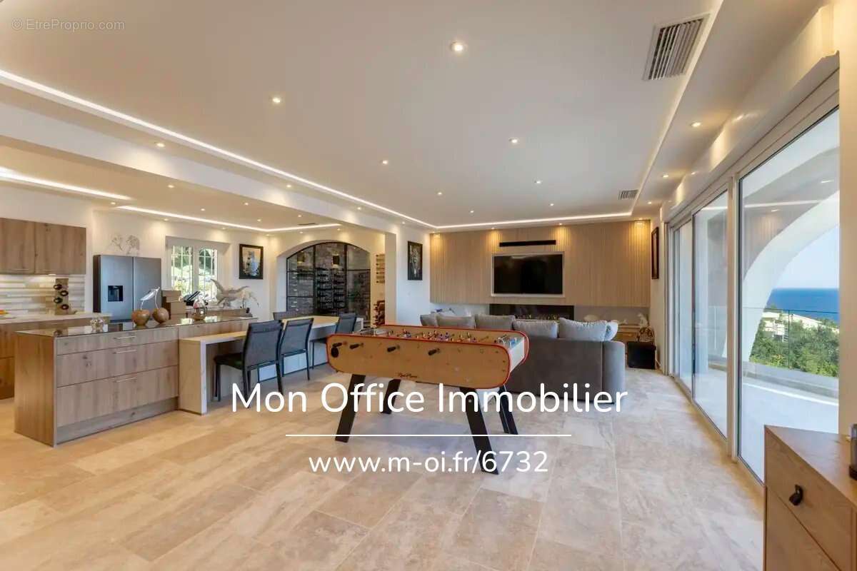 Référence : 6732-JDO. - Villa d’exception avec vue mer panoramique aux Issambres - photo 11