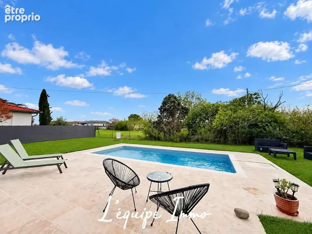 Superbe maison contemporaine T5 - 100 m2 - Parcelle de 684 m2 - Garage et piscine - - photo 15