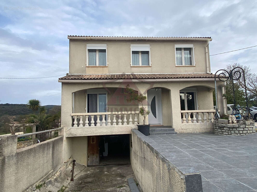 Maison avec parking - Rousson - photo 10