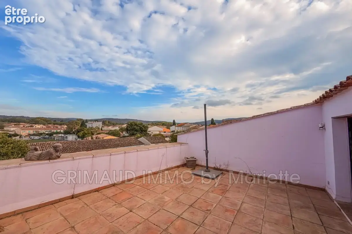 Maison 7 pièces 231 m² à vendre à Cogolin (83310) - photo 4