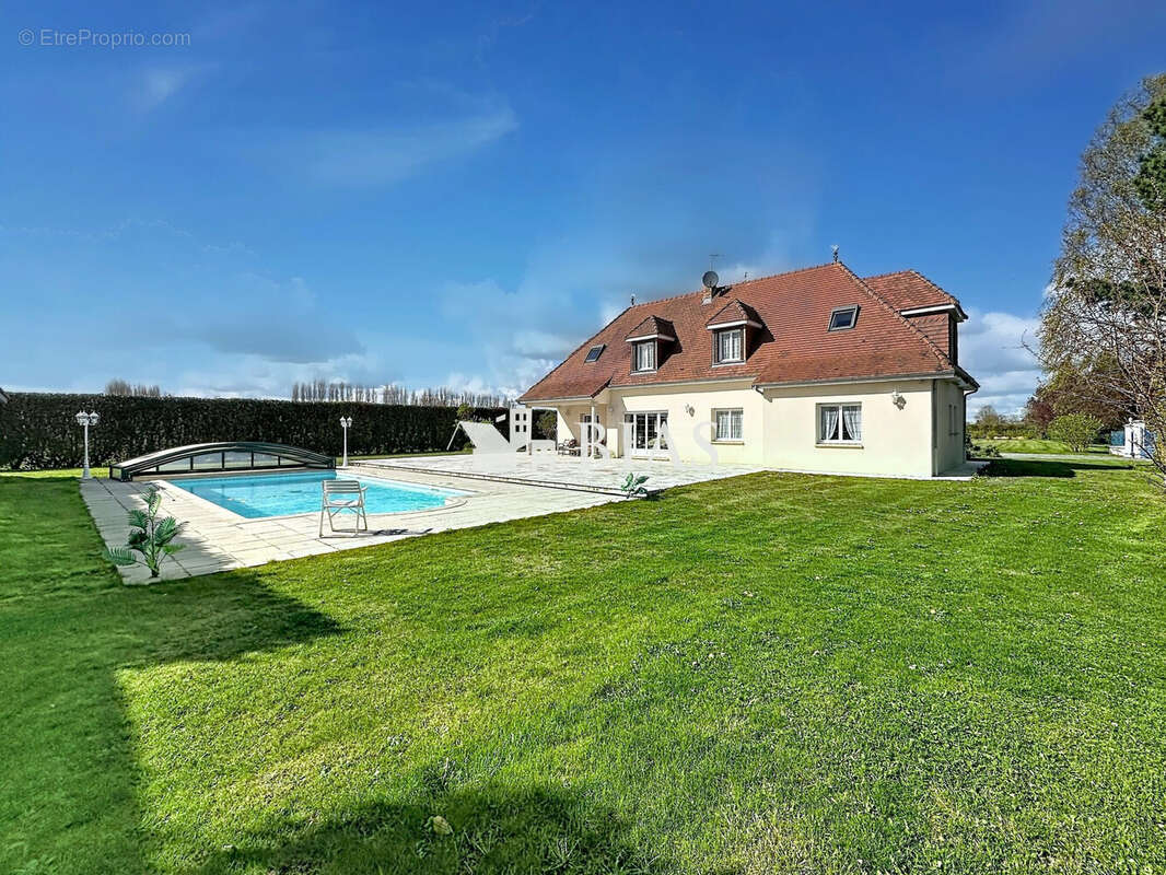 Maison à BERNAY