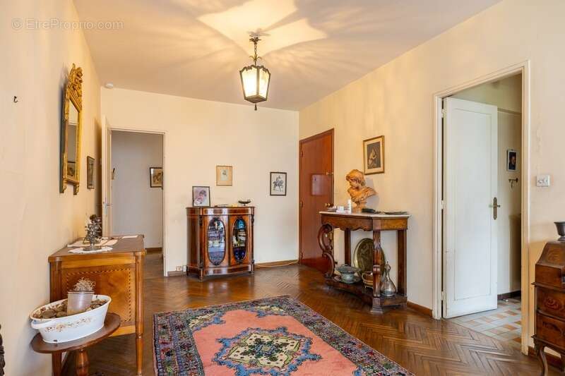Appartement à MARSEILLE-8E
