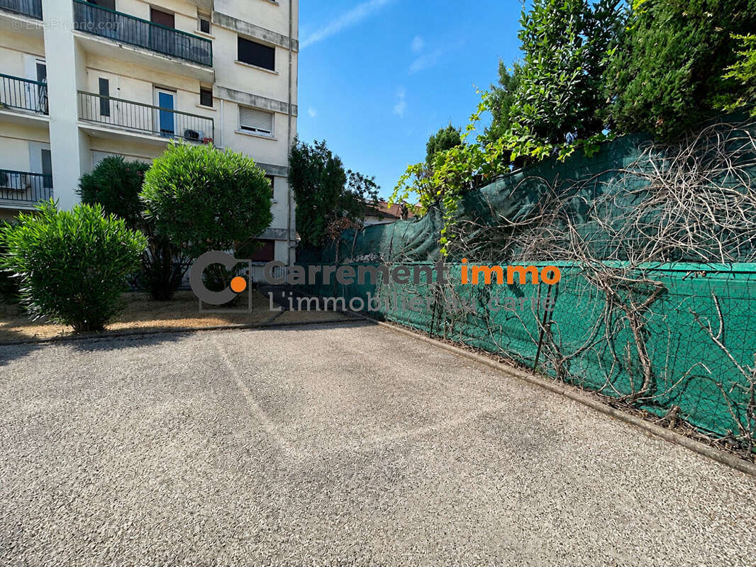 Montpellier les Aubes . Appartement F2 en rez-de-jardin avec parking - photo 11