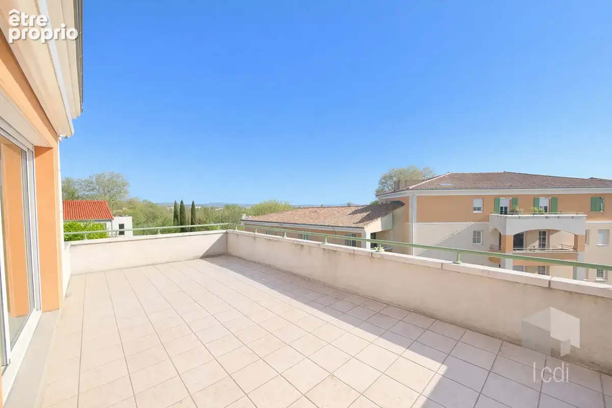 MONTELIMAR, appartement de 120 m2, 4 chambres - photo 3