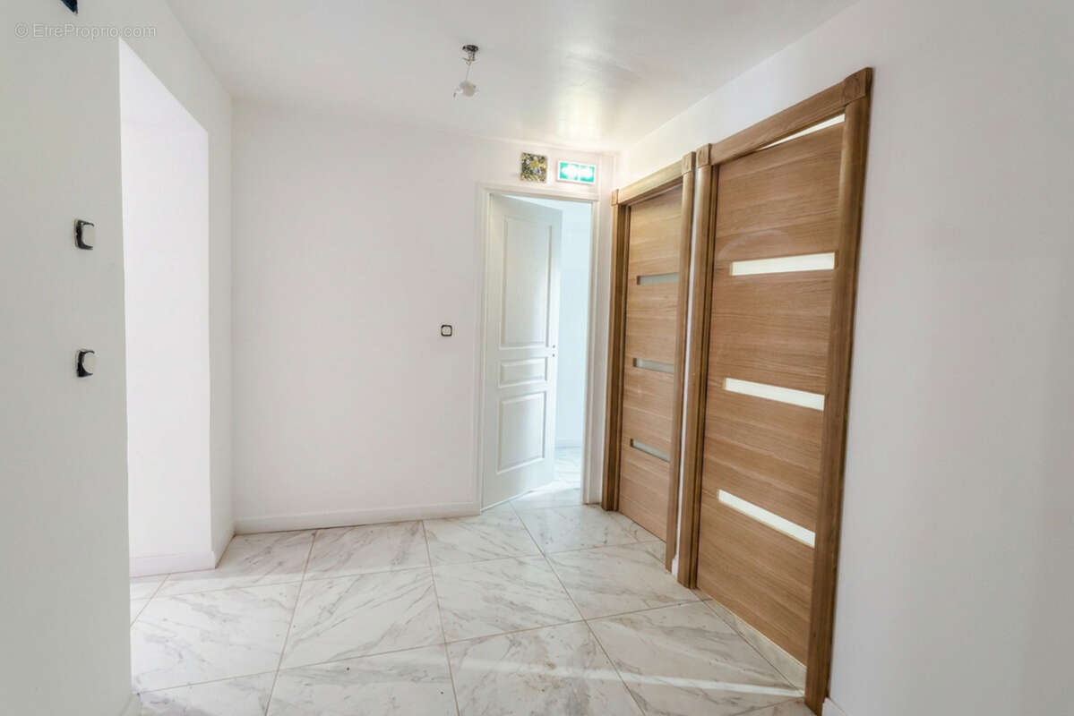 Maison et local commercial 105m2 59264 Onnaing - photo 3