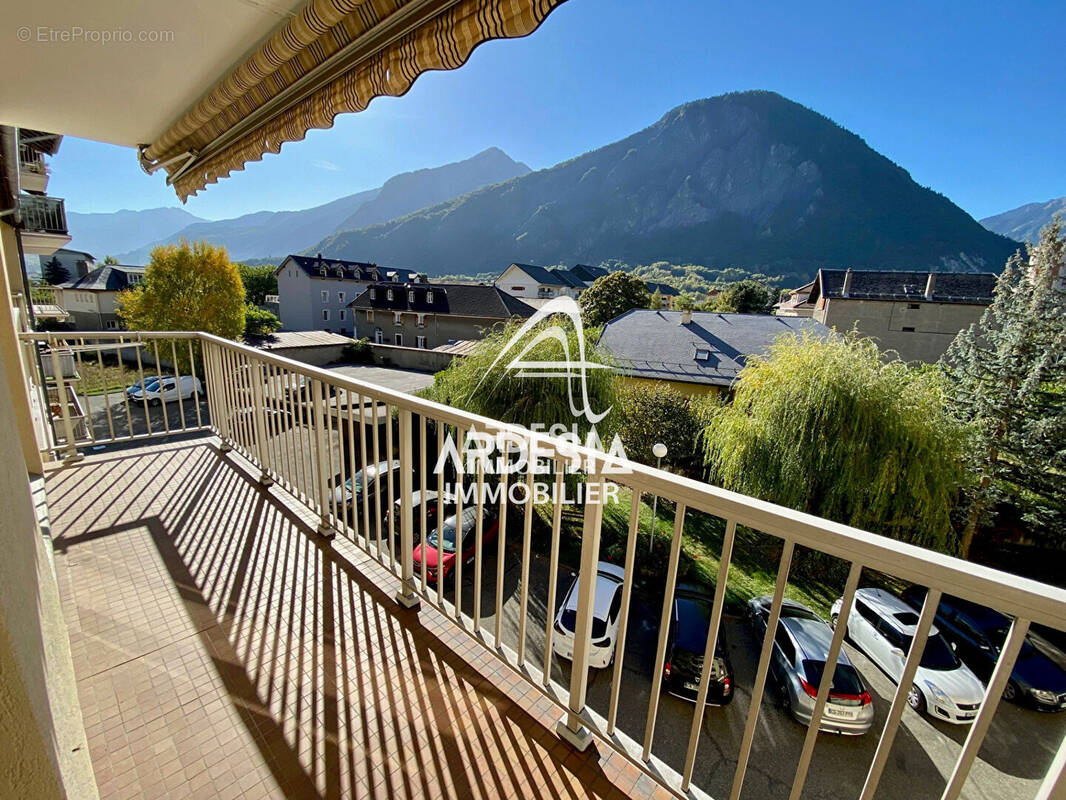 Appartement à SAINT-JEAN-DE-MAURIENNE