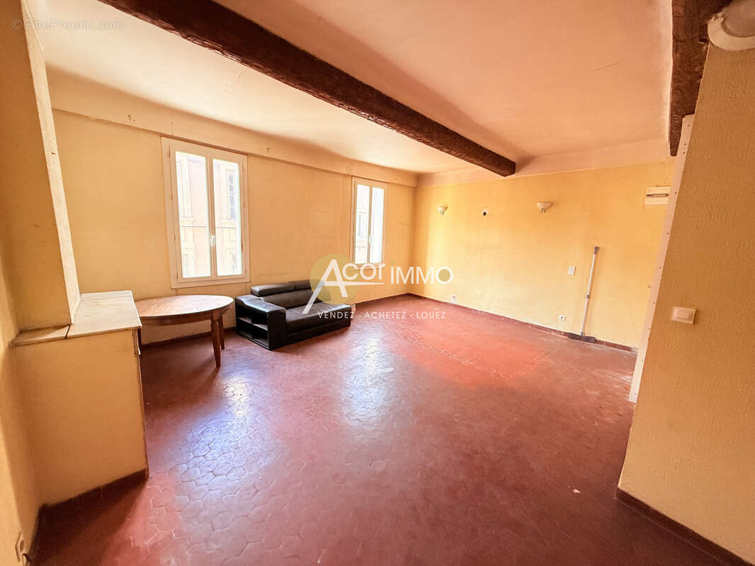 Appartement à OLLIOULES
