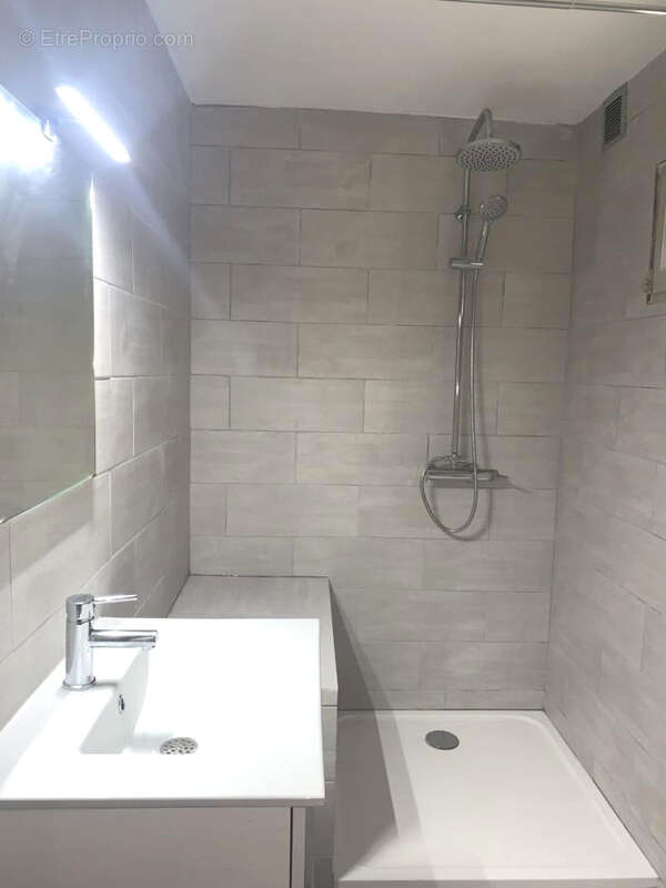 Appartement à MAUGUIO