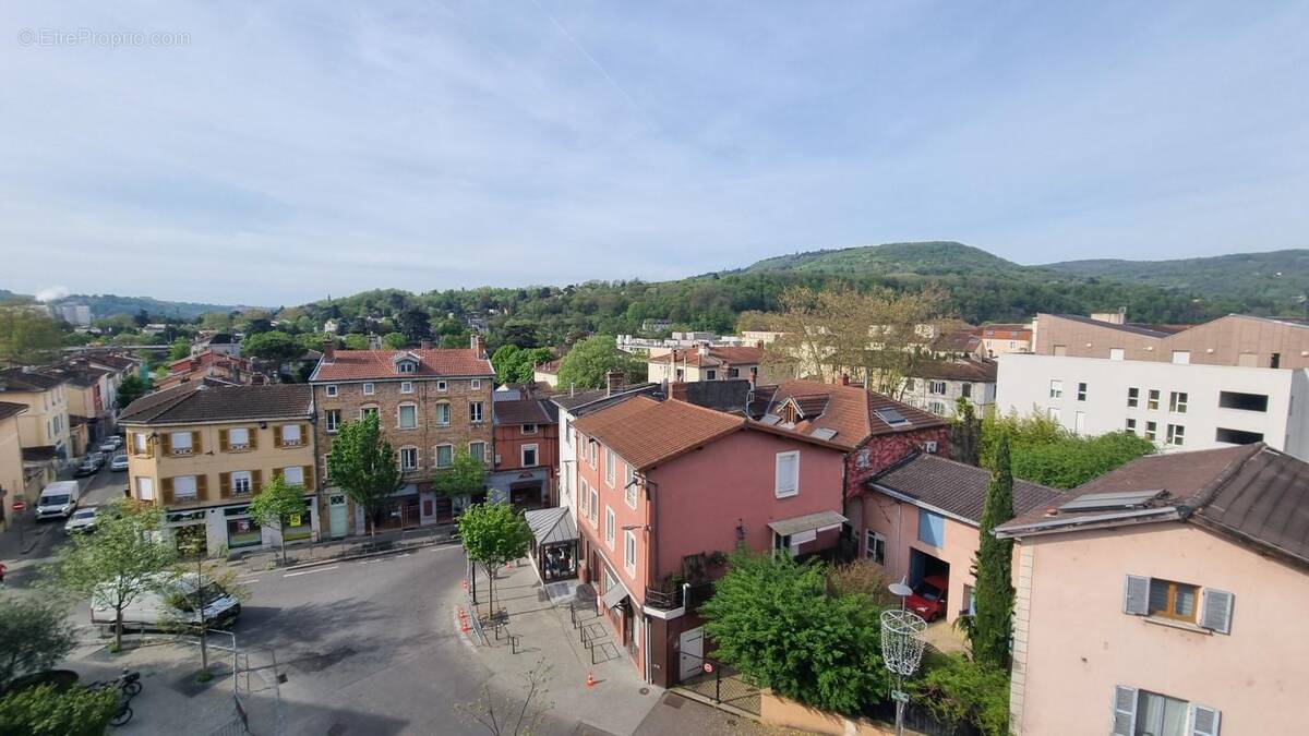 Appartement à FONTAINES-SUR-SAONE