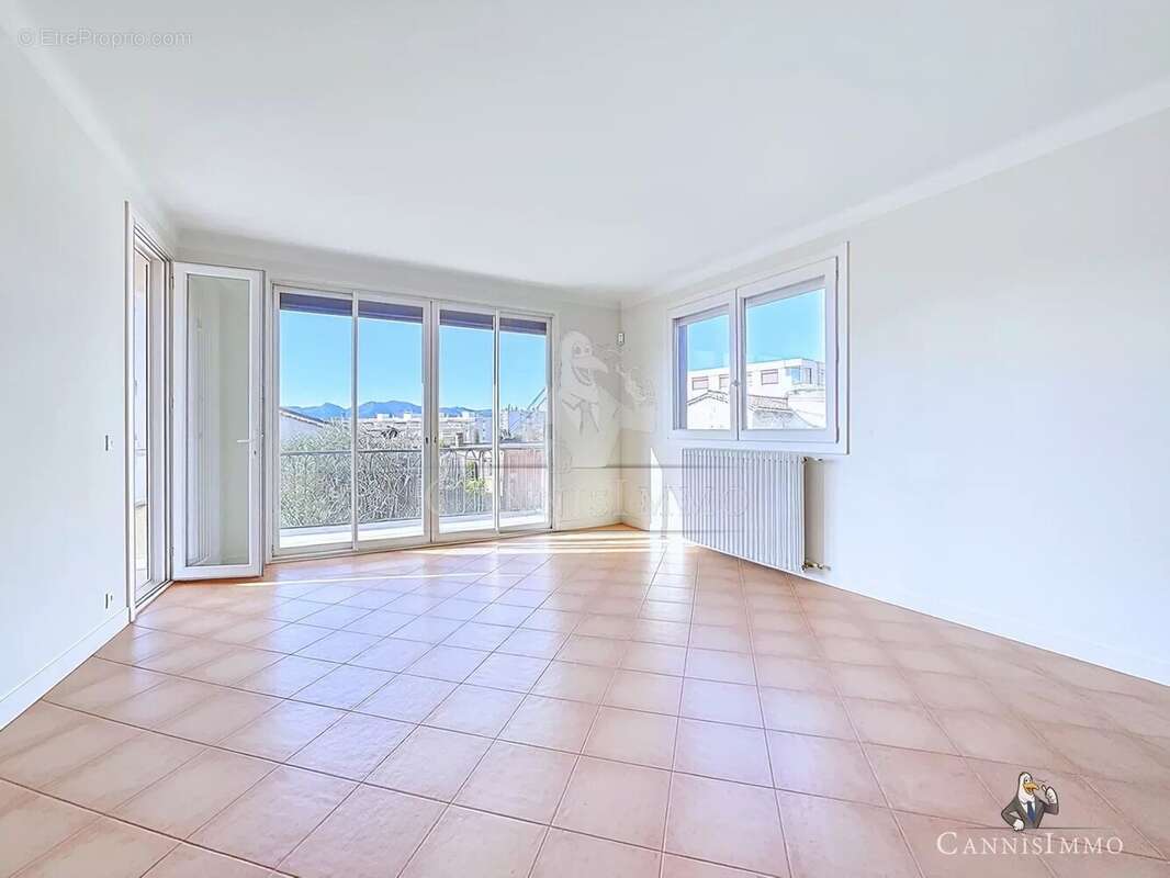 Maison 140 m2 apercu mer proche  des plages  / cannes croix des gardes - photo 7