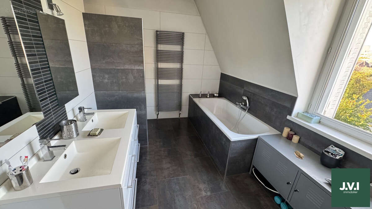 Maison à ENGHIEN-LES-BAINS