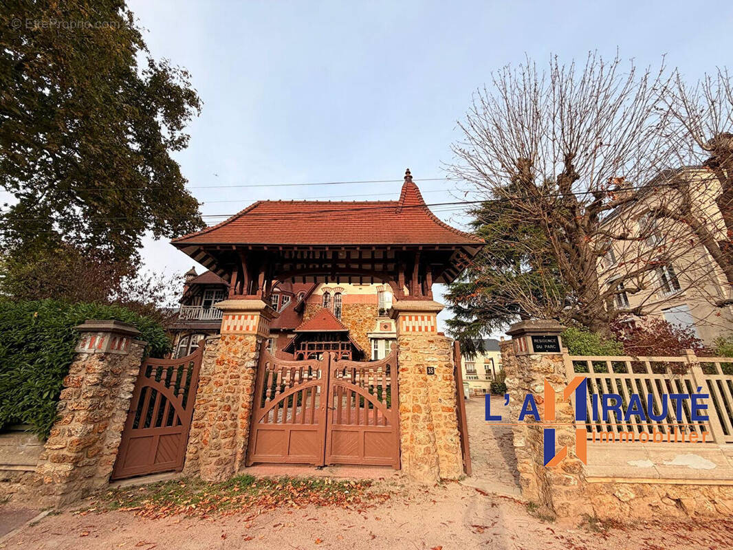 Appartement à MAISONS-LAFFITTE