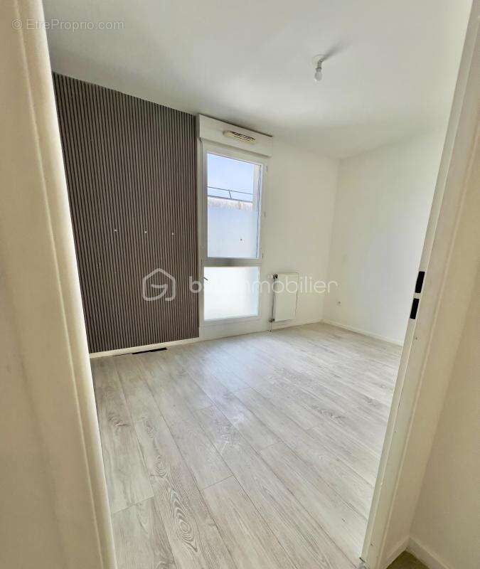 Appartement à FLEURY-MEROGIS