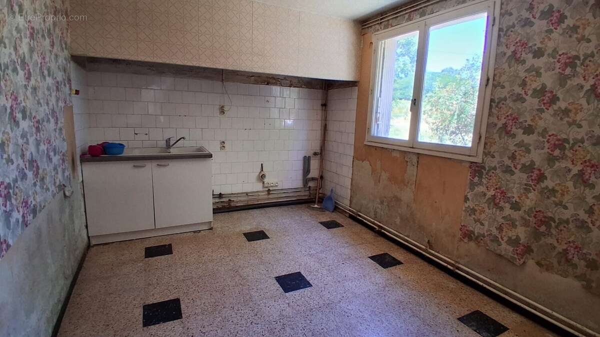 Quint fonsegrives - maison 6 pieces avec travaux a prevoir - photo 2