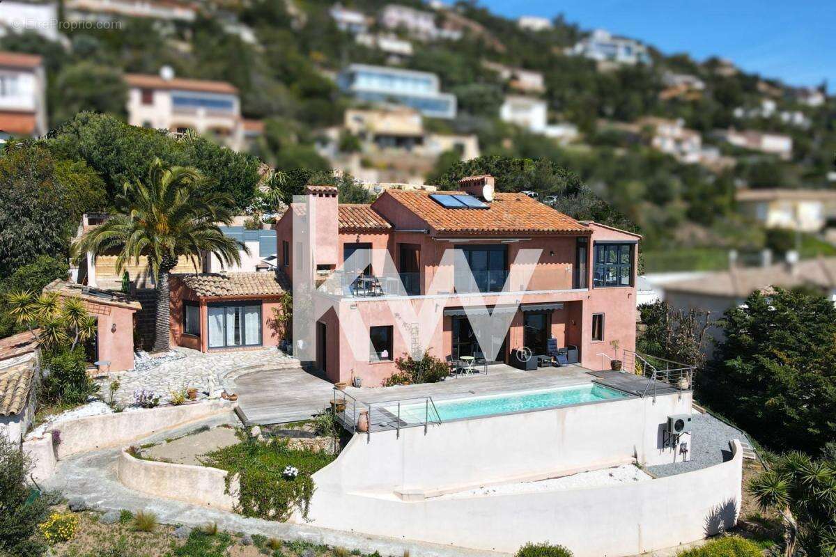 Maison à SAINT-RAPHAEL