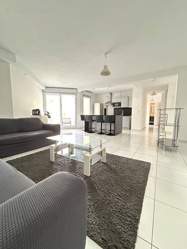 Appartement à TASSIN-LA-DEMI-LUNE