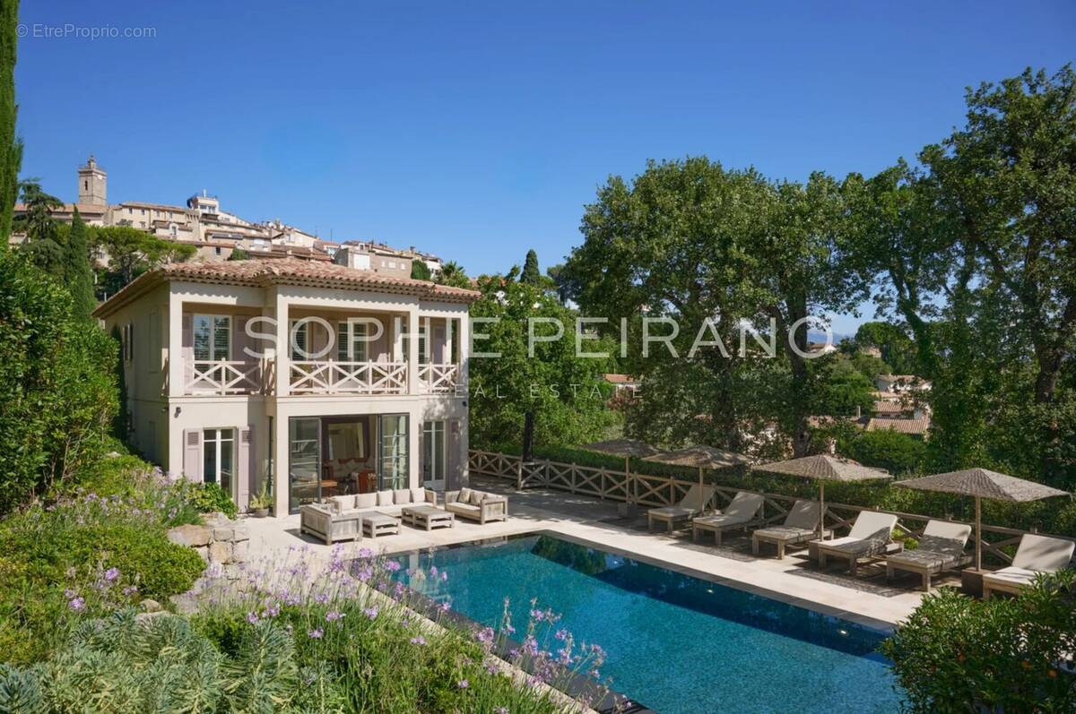Maison à MOUGINS