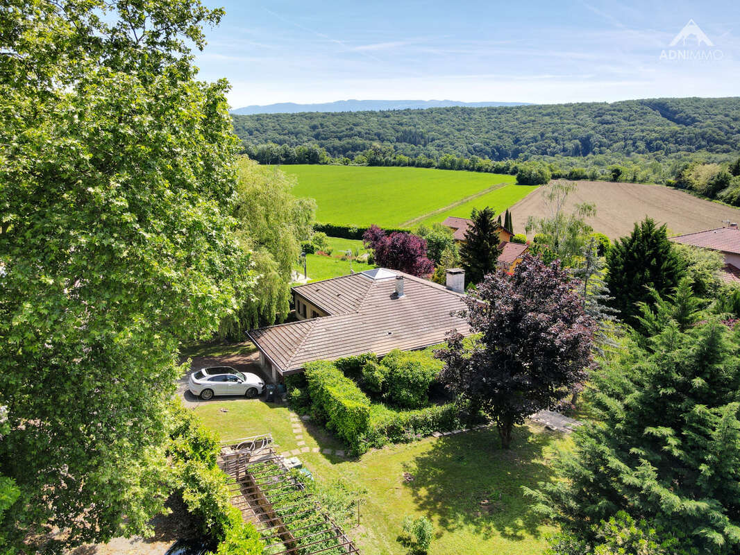 Maison à POUGNY
