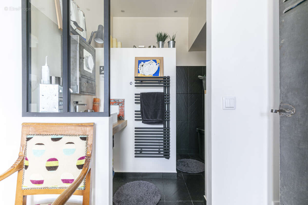 Appartement à COURBEVOIE