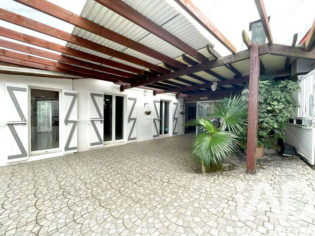 Photo 1 - Maison à L'ETANG-SALE
