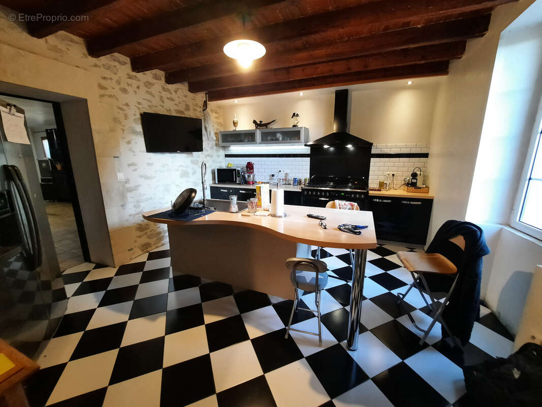 Maison à SAUVETERRE-DE-GUYENNE