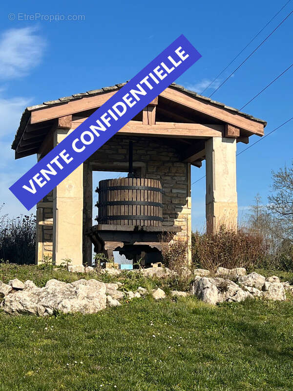 Maison à SAINT-MARTIN-BELLE-ROCHE