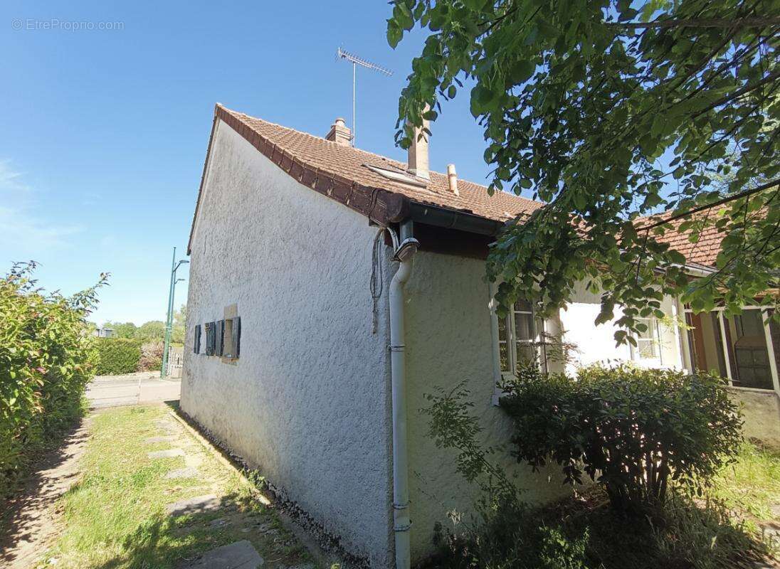 Maison à MAGNY-COURS